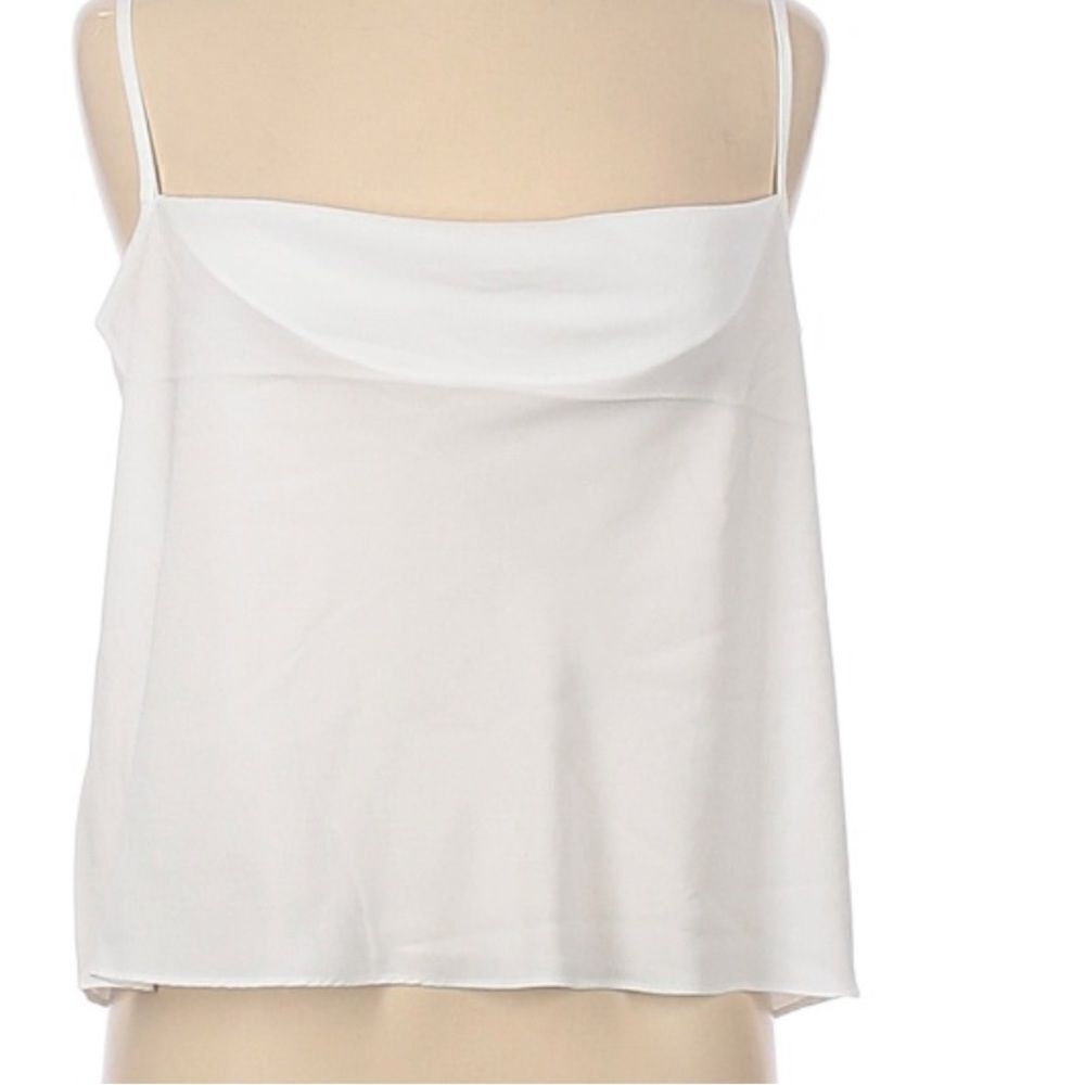 Topshopāsizeā6āsleevelessāwhiteātankātopāshirt